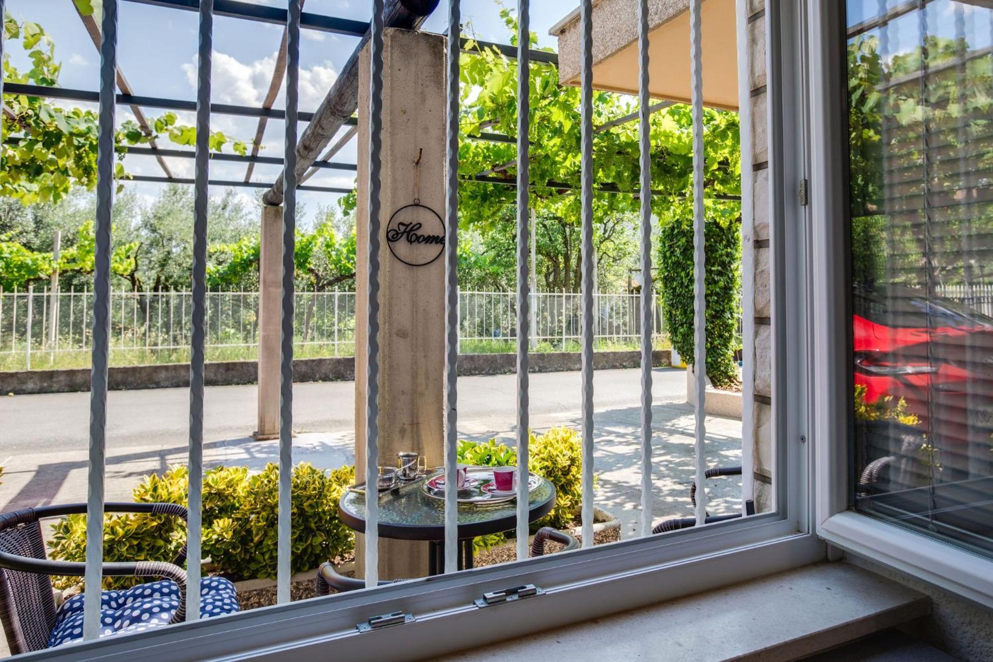 Appartamento Apartma Valentina Pobegi Esterno foto